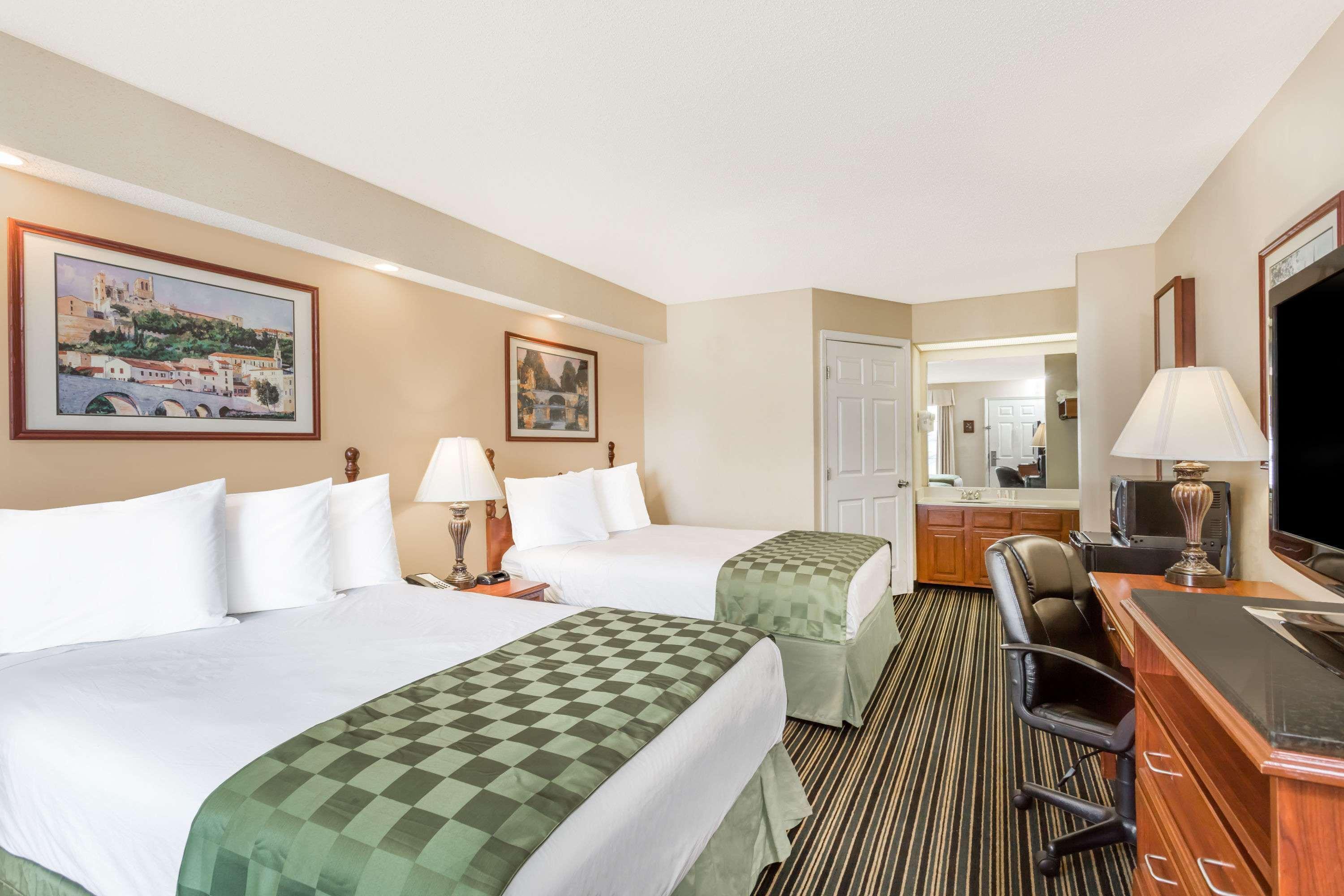 ซูเปอร์ 8 บาย วินด์แฮม ออเรนจ์เบิร์ก นอร์ท Motel ภายนอก รูปภาพ