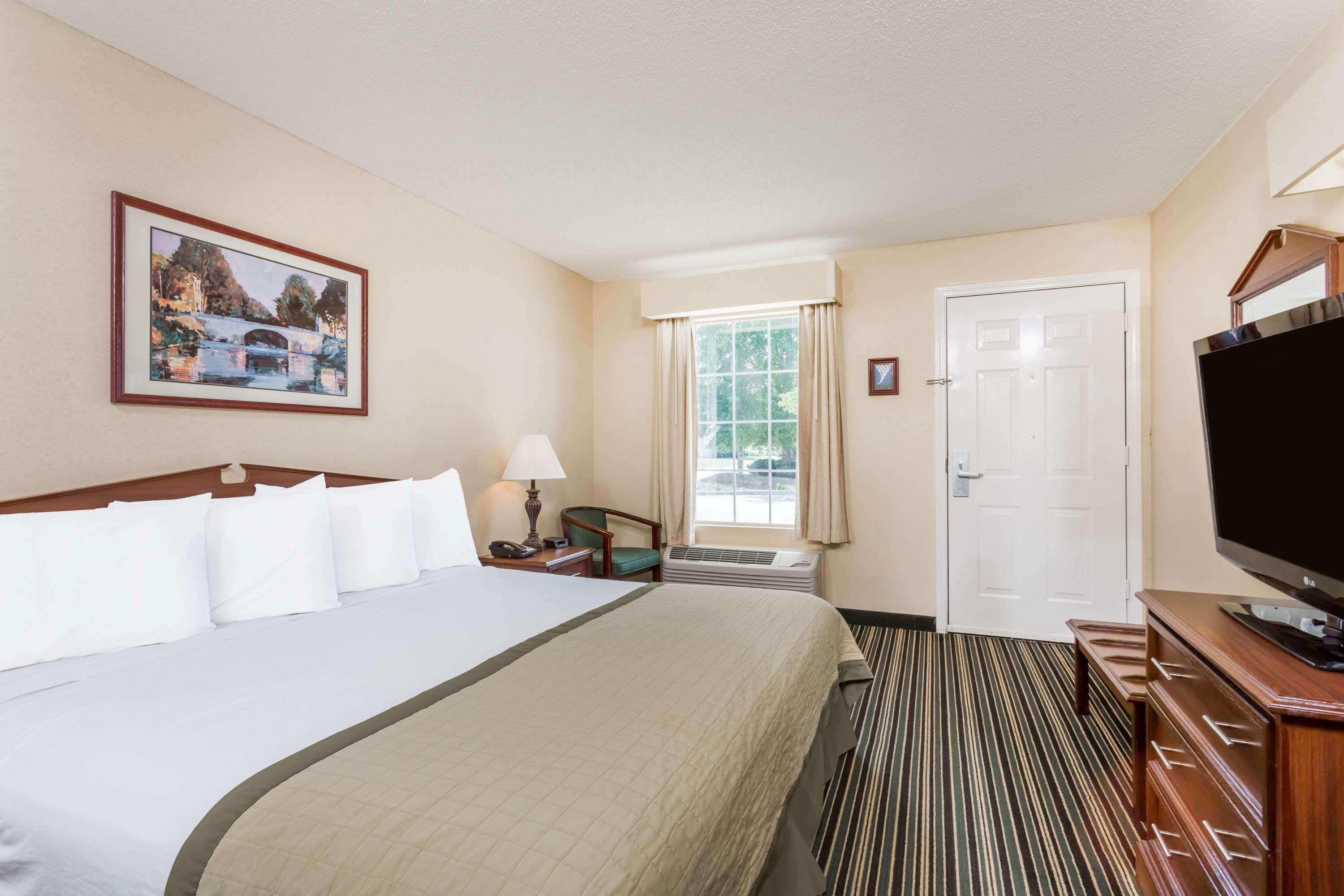 ซูเปอร์ 8 บาย วินด์แฮม ออเรนจ์เบิร์ก นอร์ท Motel ภายนอก รูปภาพ