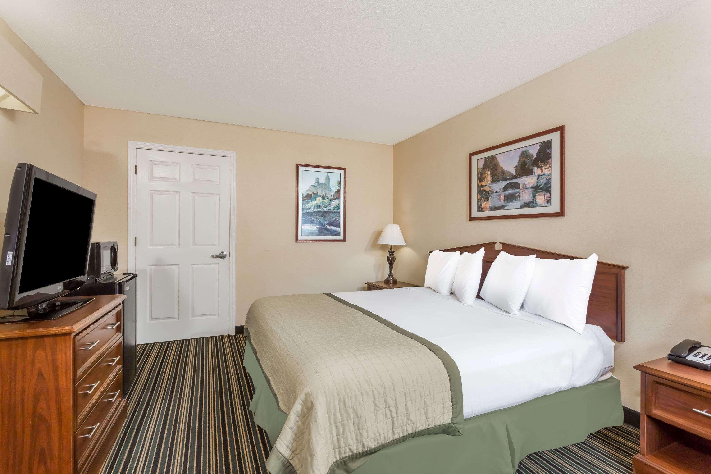 ซูเปอร์ 8 บาย วินด์แฮม ออเรนจ์เบิร์ก นอร์ท Motel ภายนอก รูปภาพ